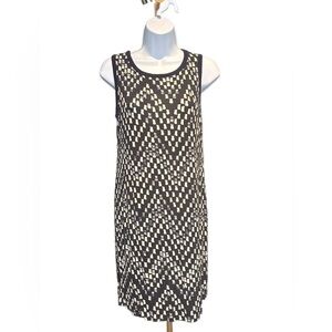 Loveappella | Black and White Sleeveless Patterned Dress